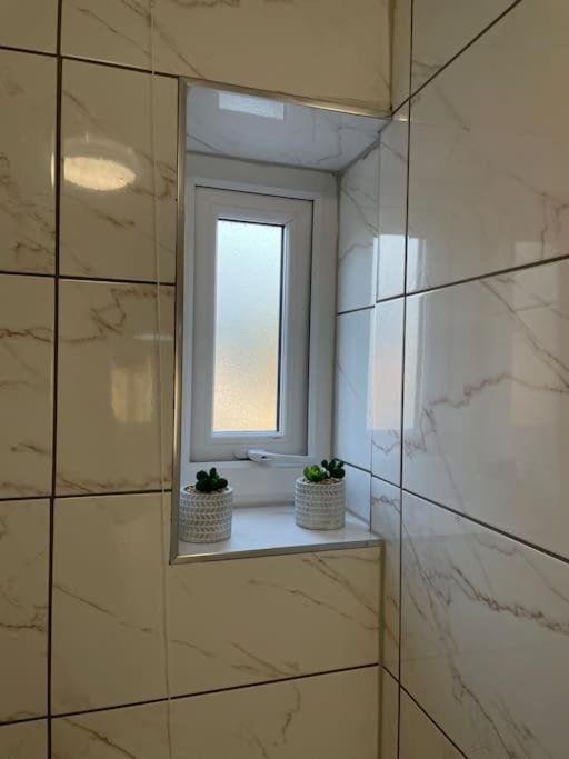 Modern 1 Bed Apartment In The City Centre Of Derby Luaran gambar