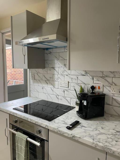 Modern 1 Bed Apartment In The City Centre Of Derby Luaran gambar