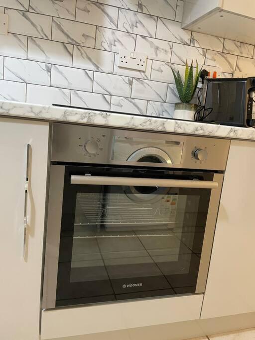 Modern 1 Bed Apartment In The City Centre Of Derby Luaran gambar