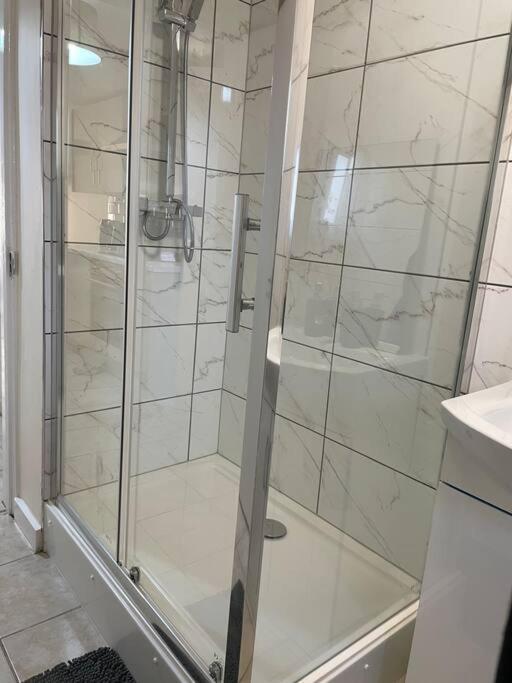Modern 1 Bed Apartment In The City Centre Of Derby Luaran gambar